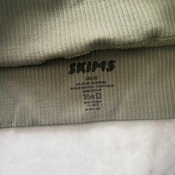 STRETCH RIB HIGH NECK BRA + STRETCH RIB SHORTS - Picture 6 of 6